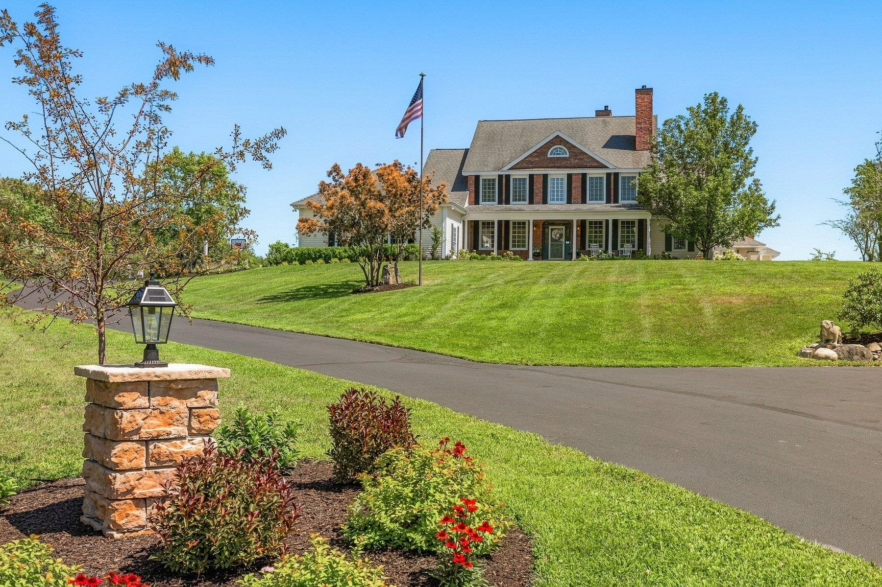 336 Newington Road Newington, NH 03801 - Photo 1 of 59 Gallery Image 1