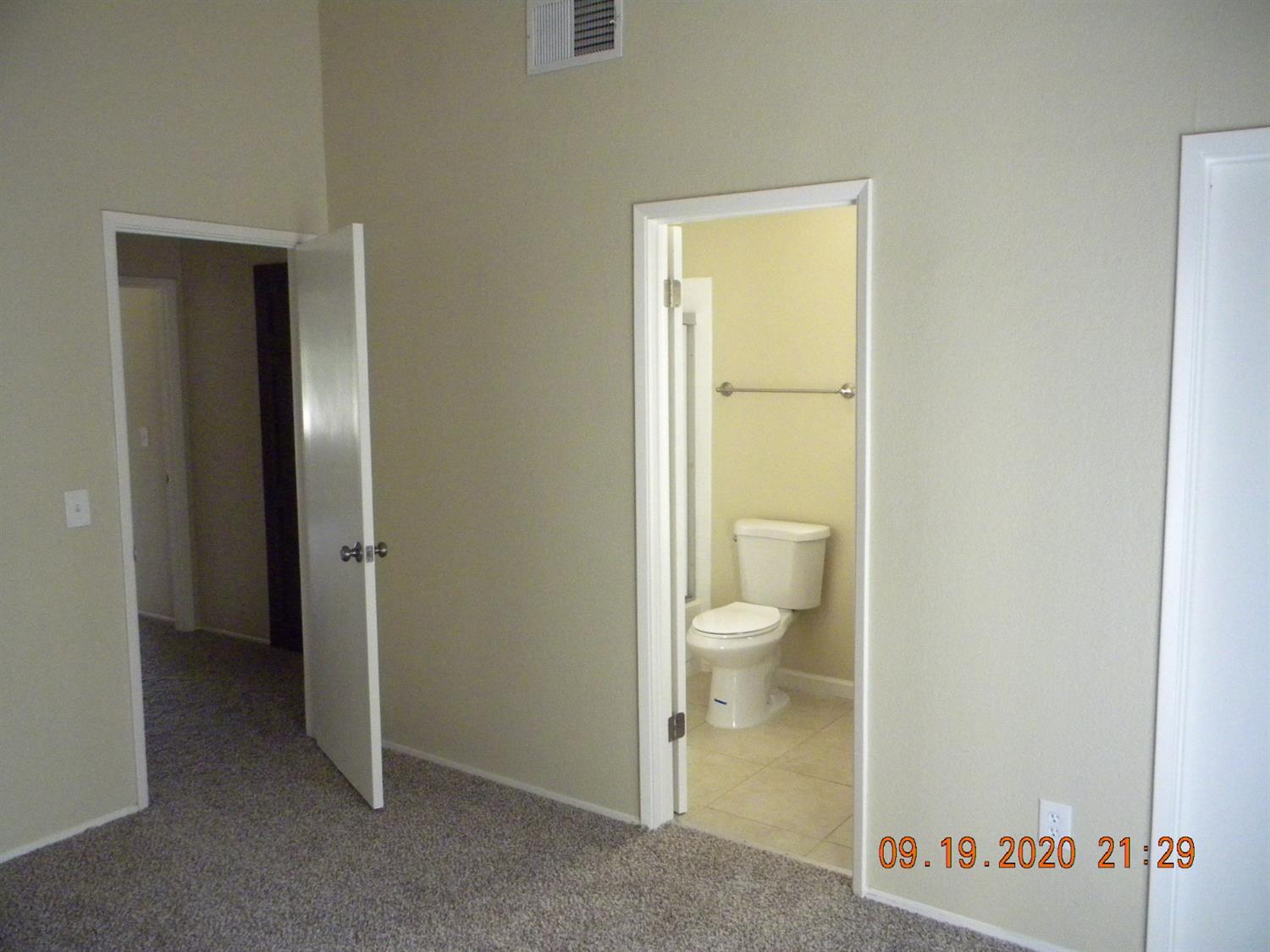1365 Hood Road Sacramento, CA 95825 - Photo 11 of 15 Gallery Image 11
