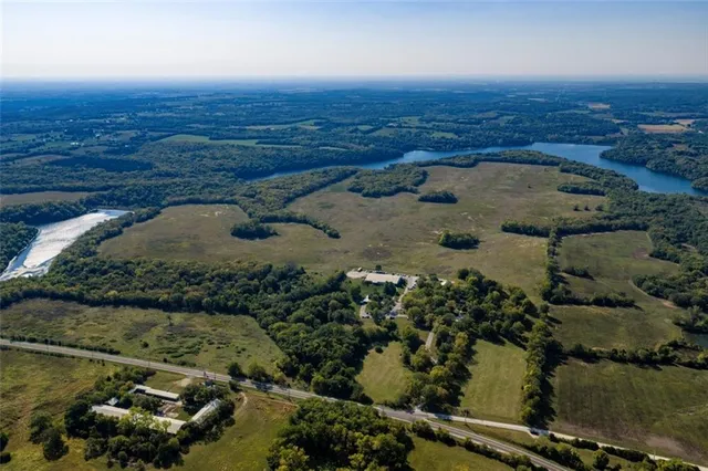 $8,725,000 | 0 McLouth Road, Tonganoxie, KS 66086