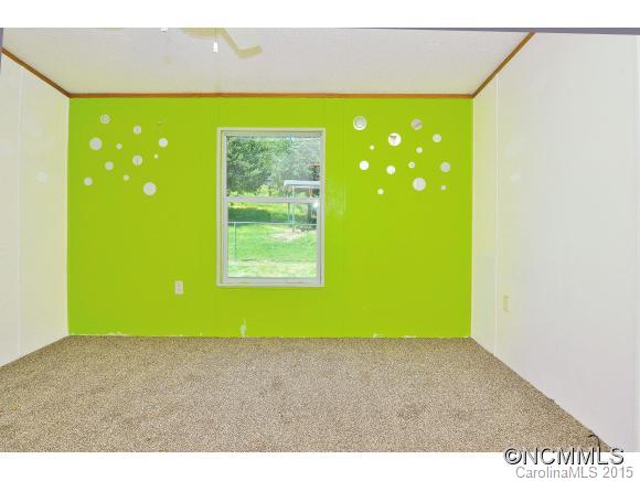 724 Buckeye Access Road Swannanoa, NC 28778 - Photo 11 of 19 Gallery Image 11