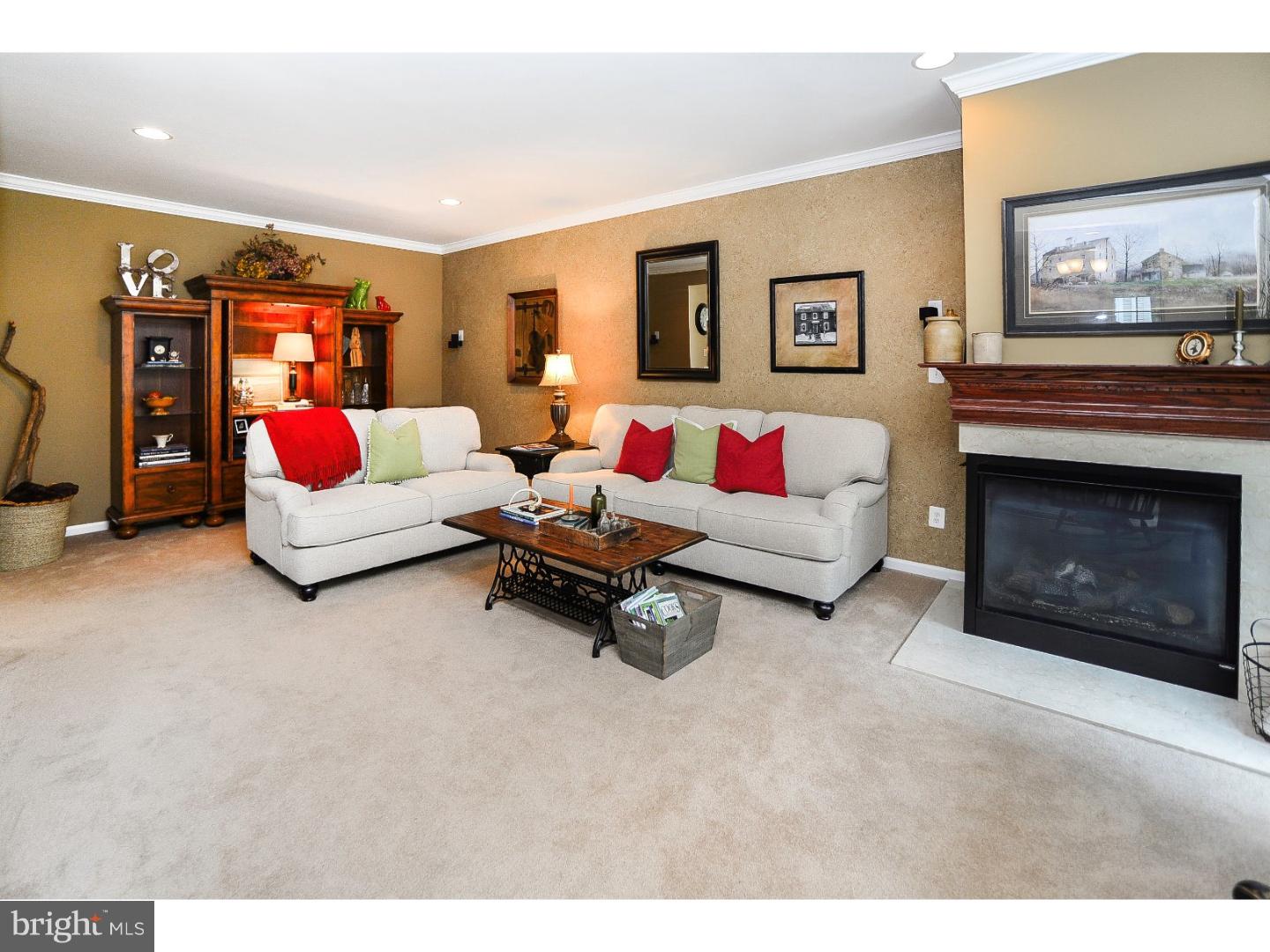32 Cypress Point Road Mount Holly, NJ 08060 - Photo 9 of 23 Family Room