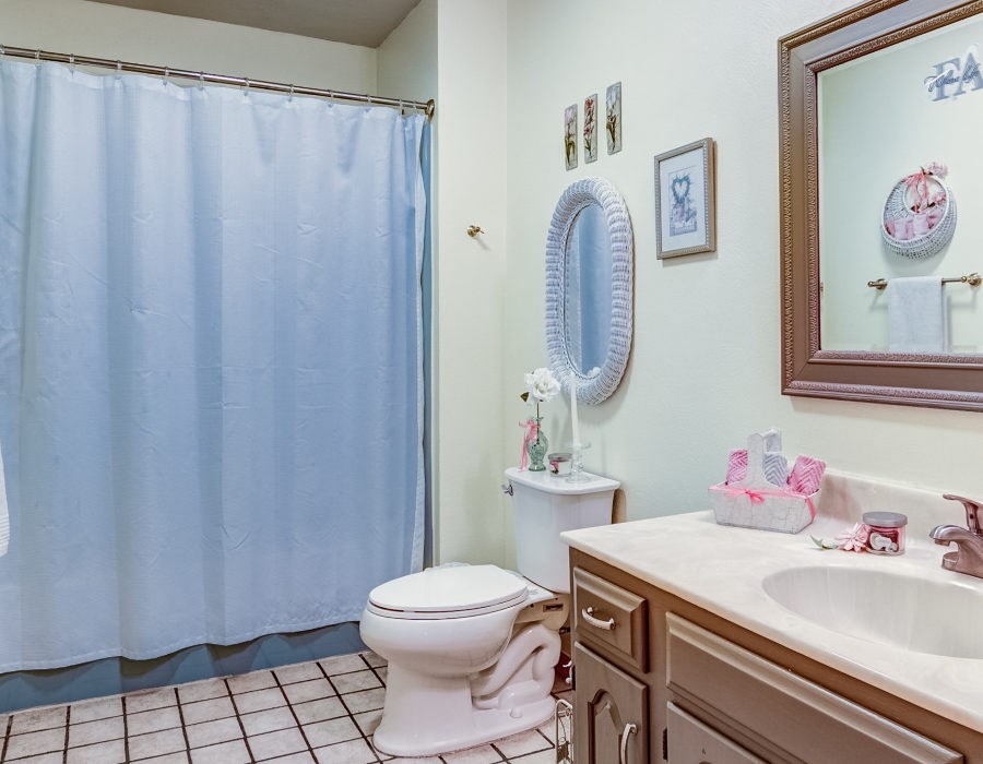 608 Hunter Road Caledonia, IL 61011 - Photo 17 of 25 a bathroom with a sink and a mirror