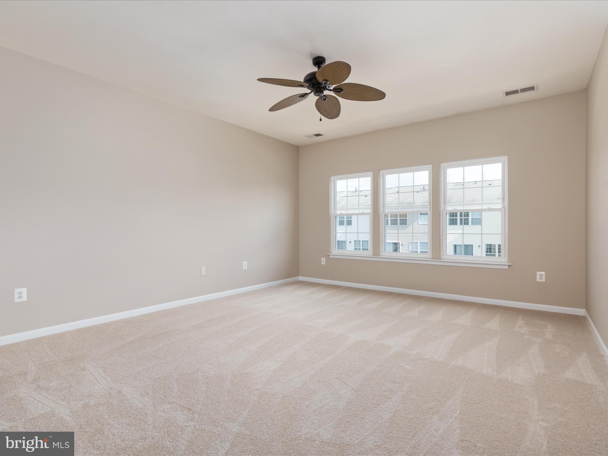 44258 Huron Terrace Ashburn, VA 20147 - Photo 19 of 33 Primary bedroom