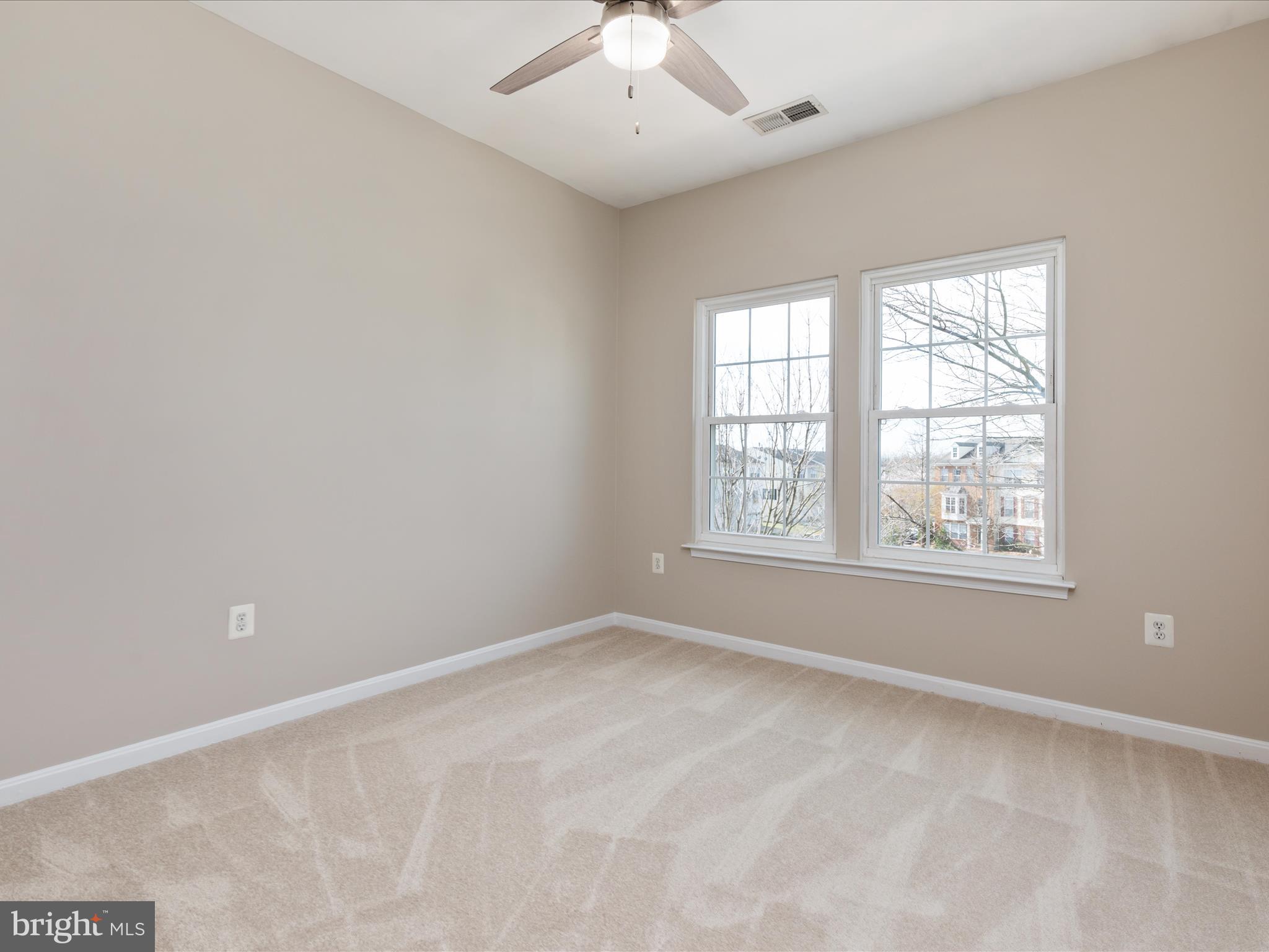 44258 Huron Terrace Ashburn, VA 20147 - Photo 23 of 33 Bedroom #3