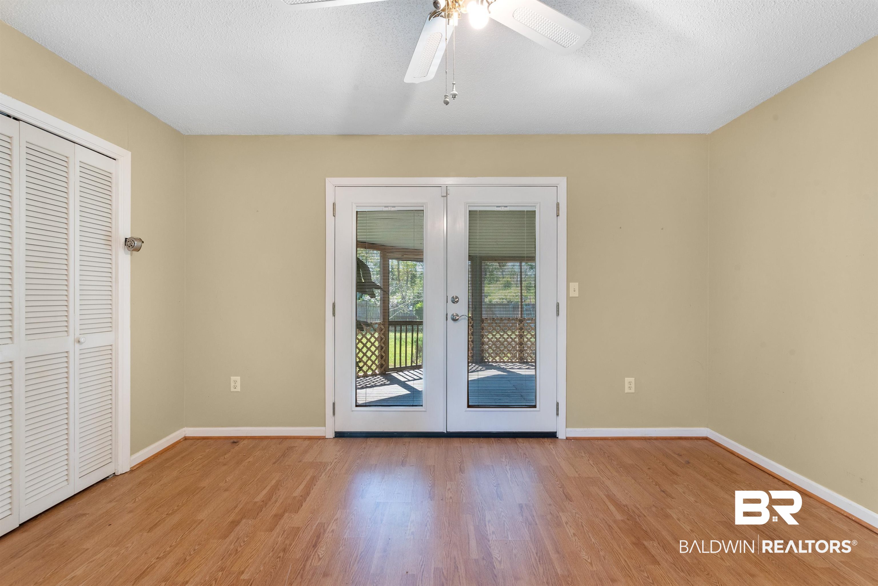 16162 Highway 98 Foley, AL 36535 - Photo 38 of 43 Guest room