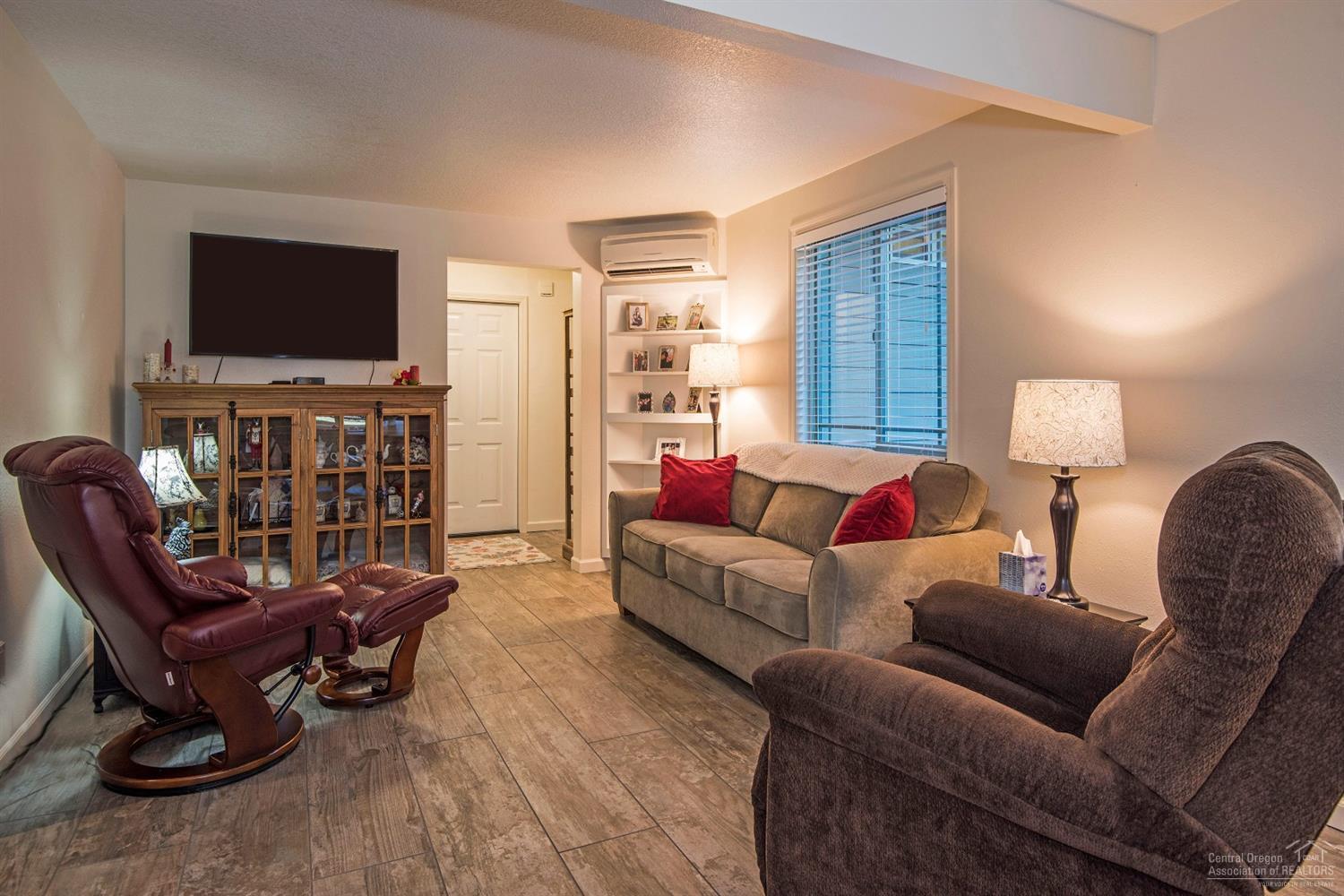 20419 Mainline Road Bend, OR 97702 - Photo 10 of 22 Additional Photo