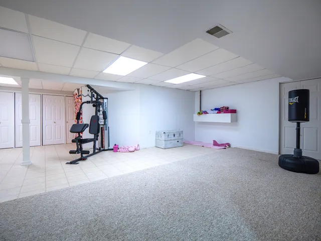 $345,000 | 6706 Pondview Drive, Tinley Park, IL 60477