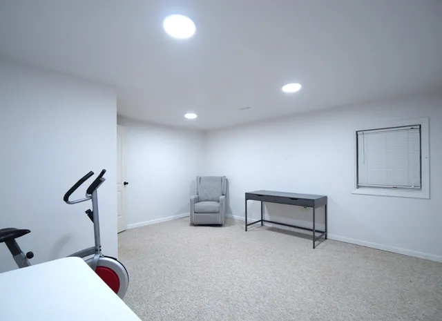 $345,000 | 6706 Pondview Drive, Tinley Park, IL 60477