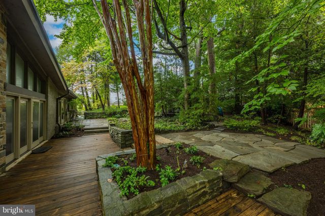 $1,850,000 | 7305 Barra Drive, Bethesda, MD 20817