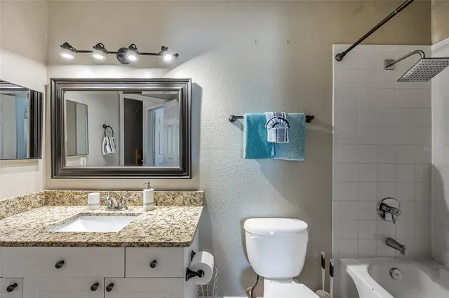 $2,200 | 2245 Chianti Place, Unit 724, Palm Harbor, FL 34683