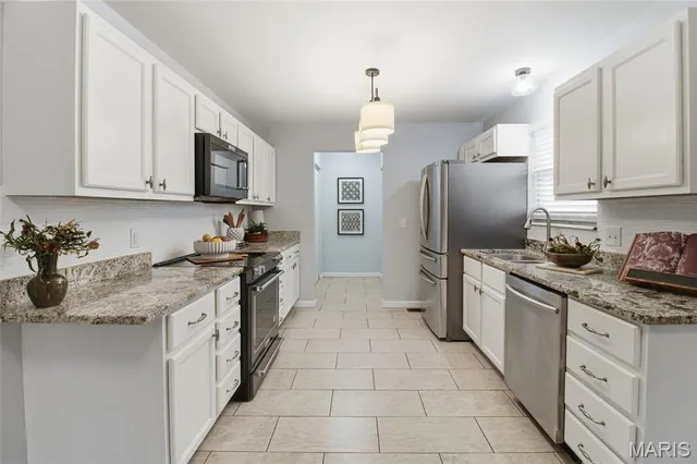 $390,000 | 9624 Chamblin Drive, St. Louis, MO 63123