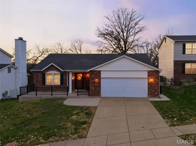 $390,000 | 9624 Chamblin Drive, St. Louis, MO 63123