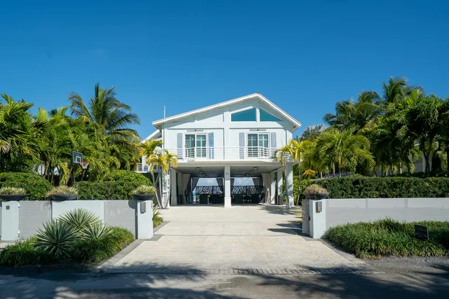 $3,800,000 | 63 Mutiny Place, Key Largo, FL 33037