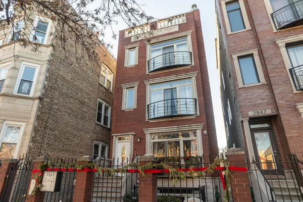 $419,000 | 2645 West Haddon Avenue, Unit 2, Chicago, IL 60622