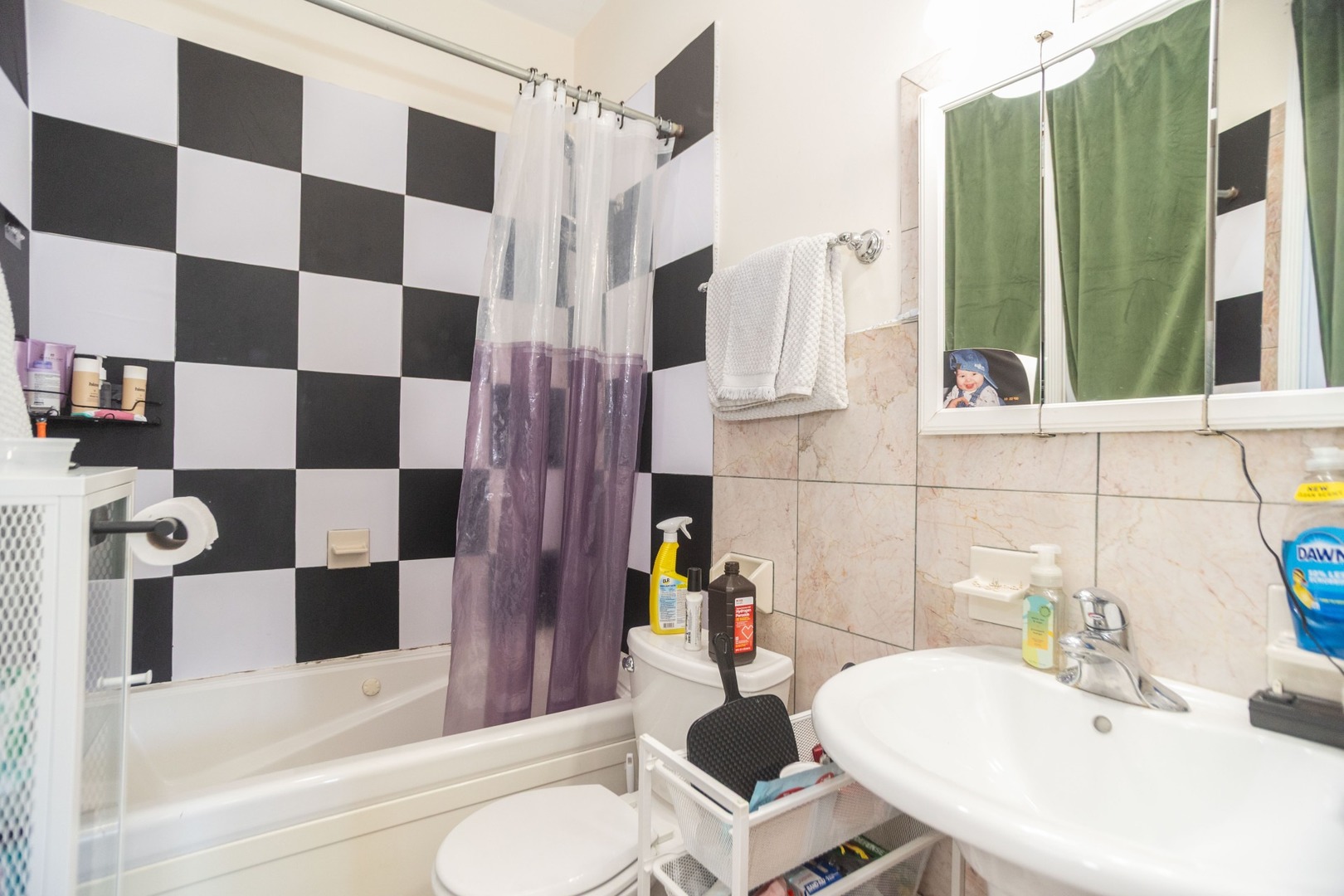 2645 West Haddon Avenue, Unit 2 Chicago, IL 60622 - Photo 8 of 10