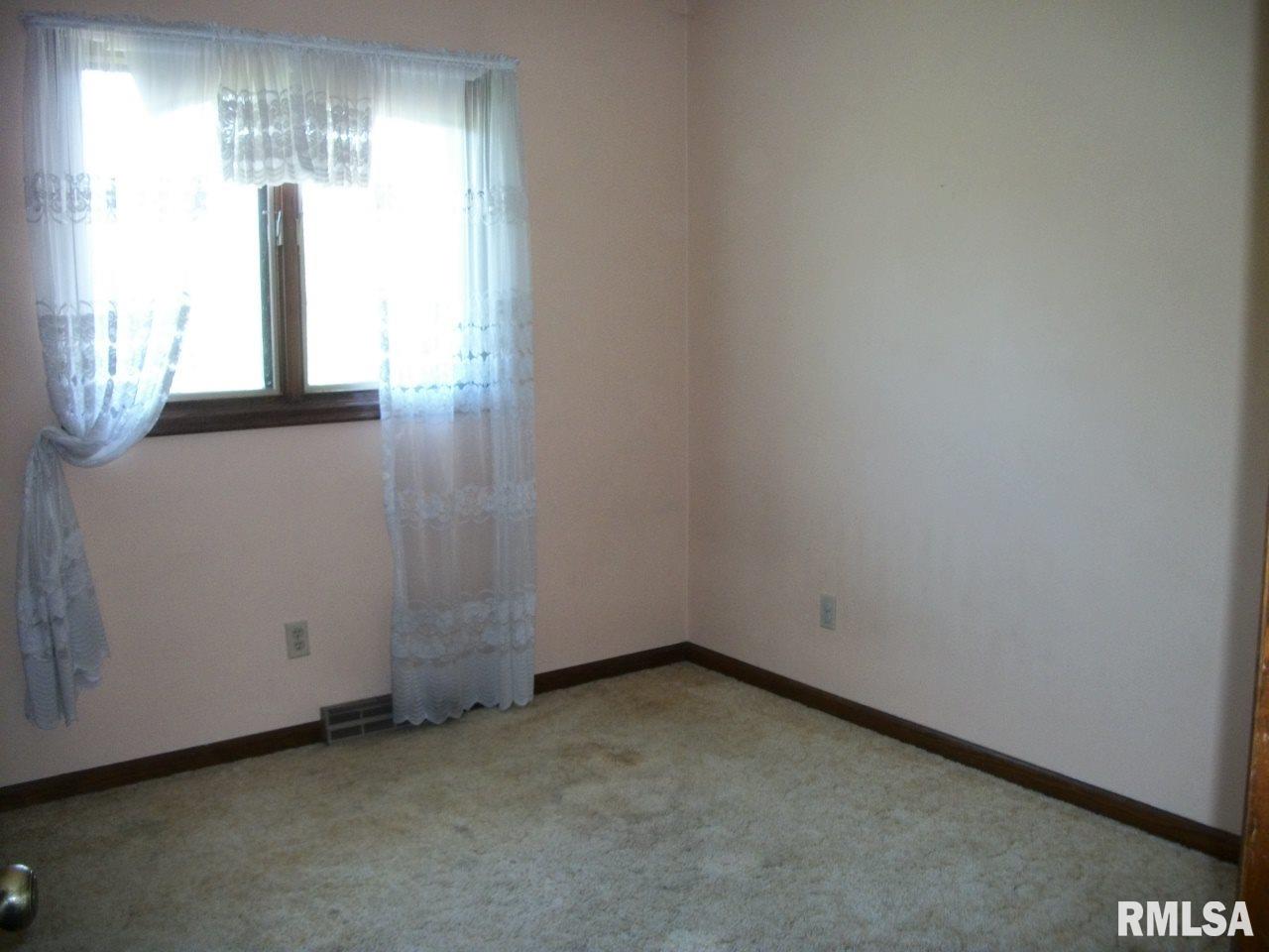 28 White Pine Road Geneseo, IL 61254 - Photo 11 of 17 Gallery Image 11