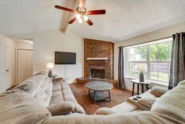 $234,900 | 905 Pepperidge Court, Lancaster, TX 75134