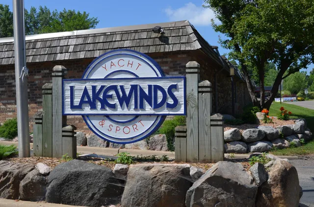 $139,900 | 4387 Wilshire Boulevard, Unit 307, Mound, MN 55364