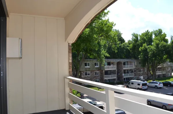 $134,900 | 4387 Wilshire Boulevard, Unit 307, Mound, MN 55364
