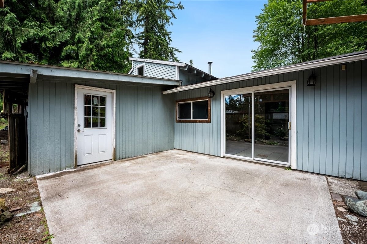 107 231st Street Southeast Bothell, WA 98021 - Photo 38 of 39 a view of a house with a backyard space