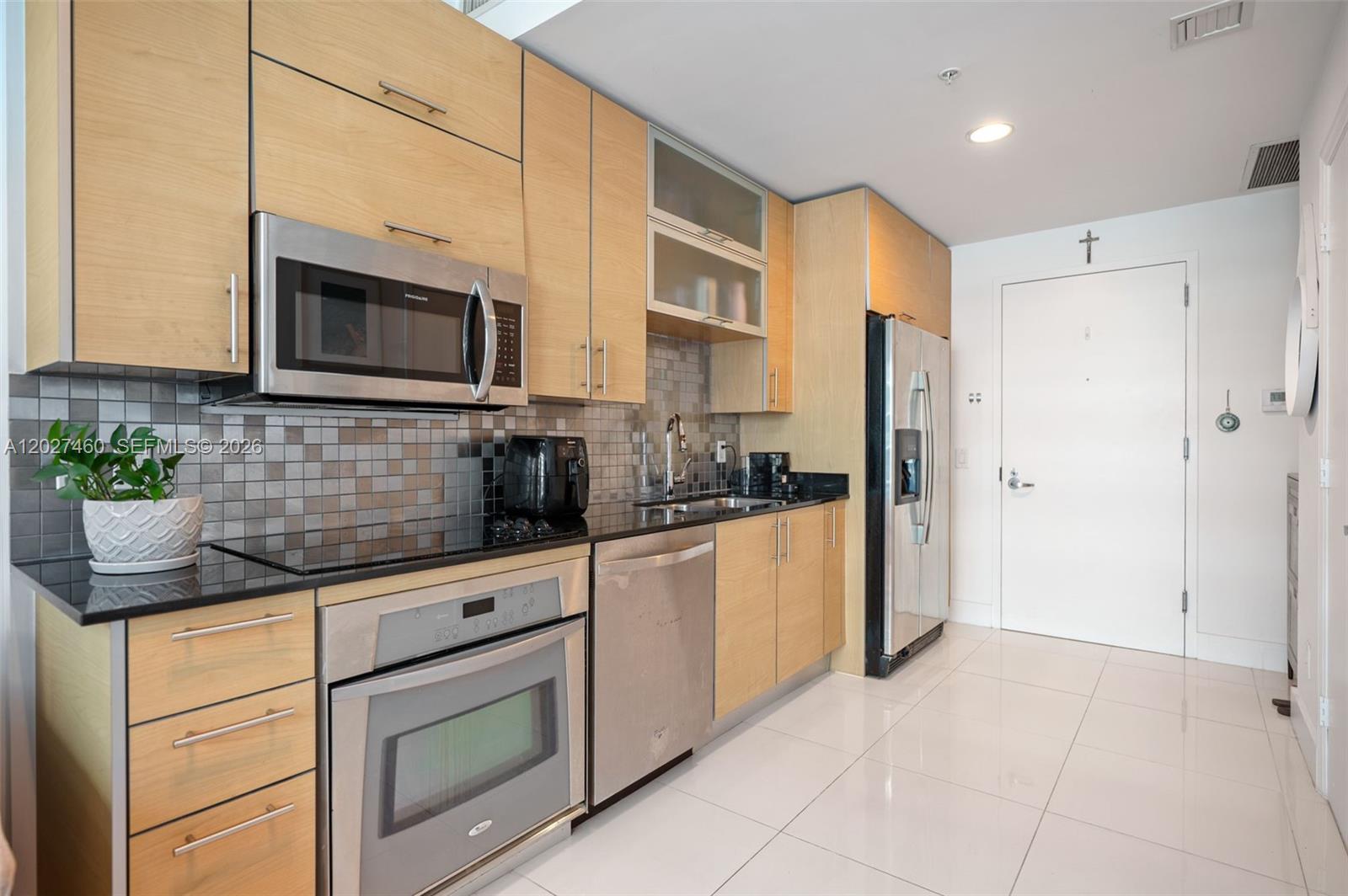 60 Southwest 13th Street, Unit 4408 Miami, FL 33130 - Photo 3 of 31