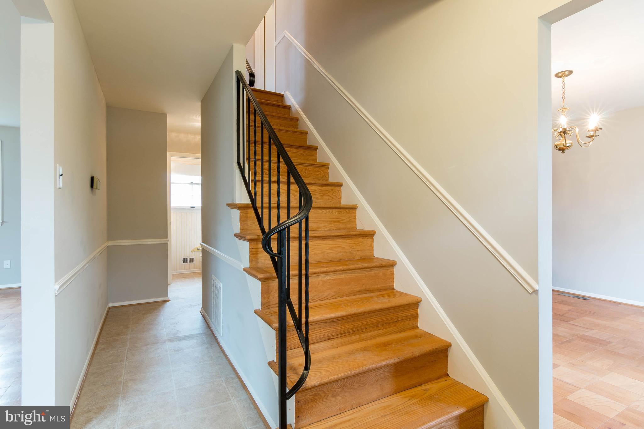 1033 Breezewick Road Baltimore, MD 21286 - Photo 3 of 28 Gallery Image 3
