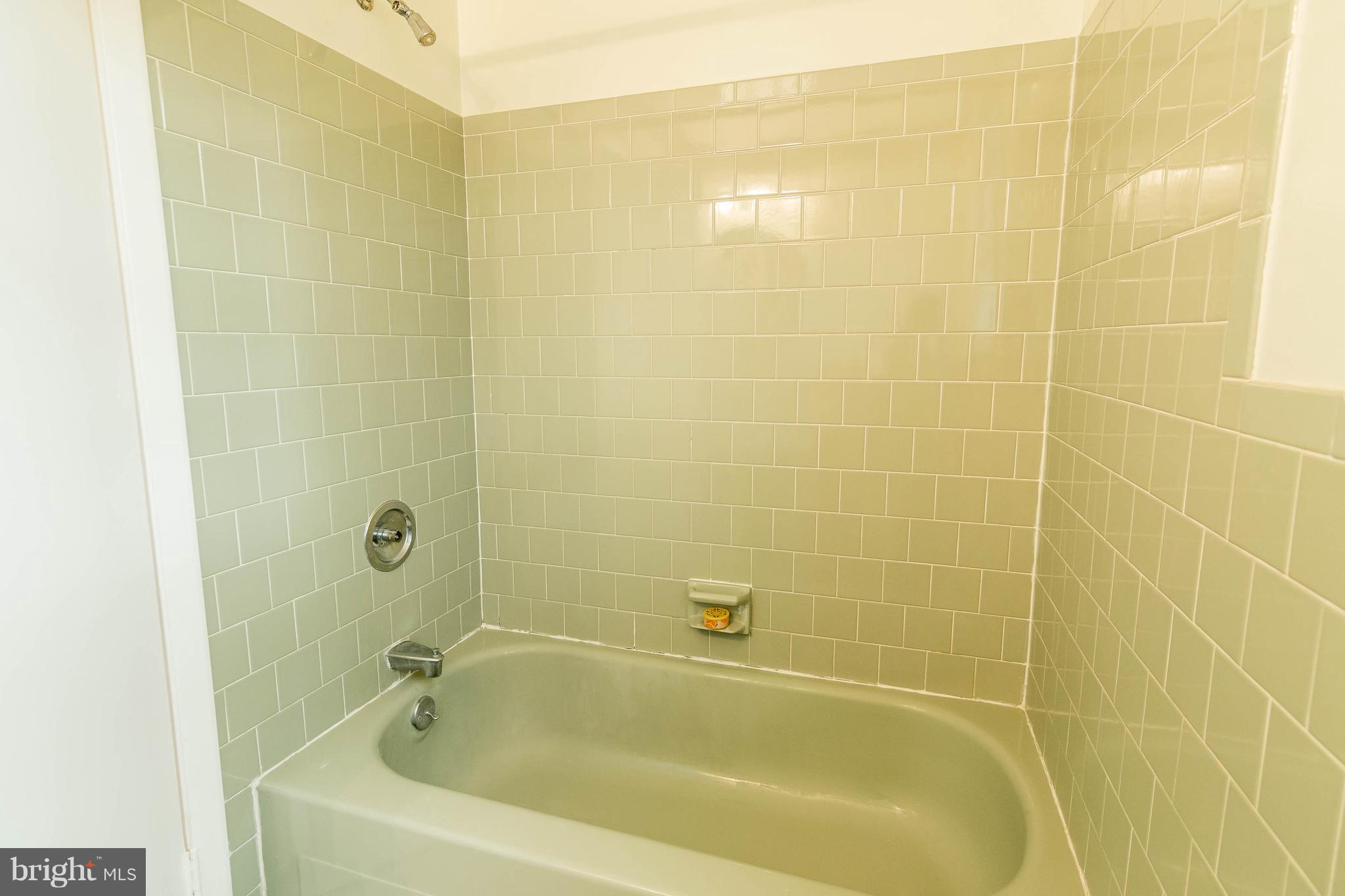 1033 Breezewick Road Baltimore, MD 21286 - Photo 22 of 28 Gallery Image 22
