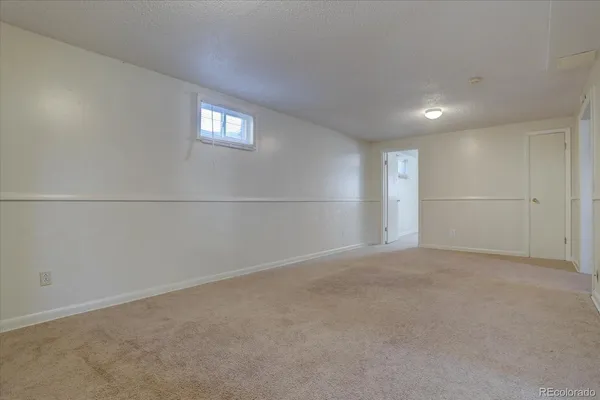 a view of empty room