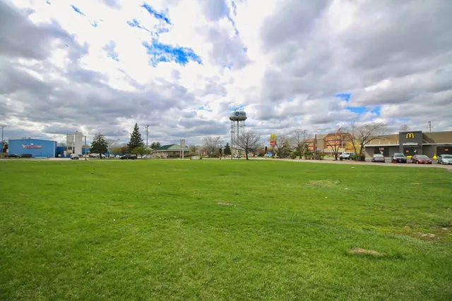 $79,900 | 127 South Blackhawk, South Beloit, IL 61080