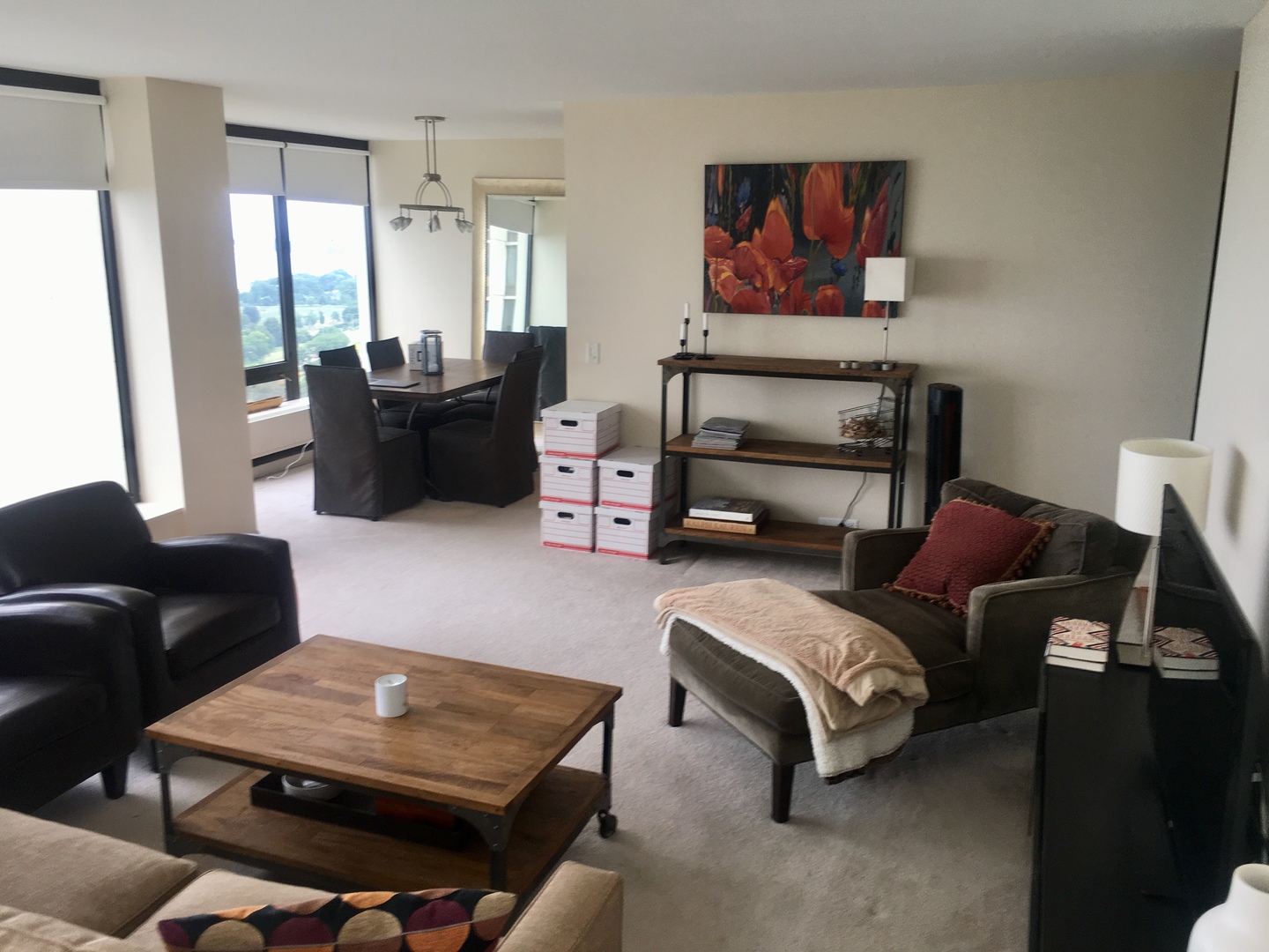 5445 North Sheridan Road, Unit 2702 Chicago, IL 60640 - Photo 4 of 24