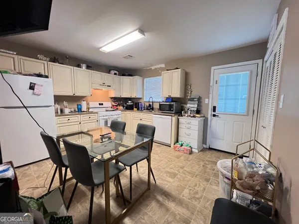 $110,000 | 212 Tallulah Trail, Unit 1, Warner Robins, GA 31088