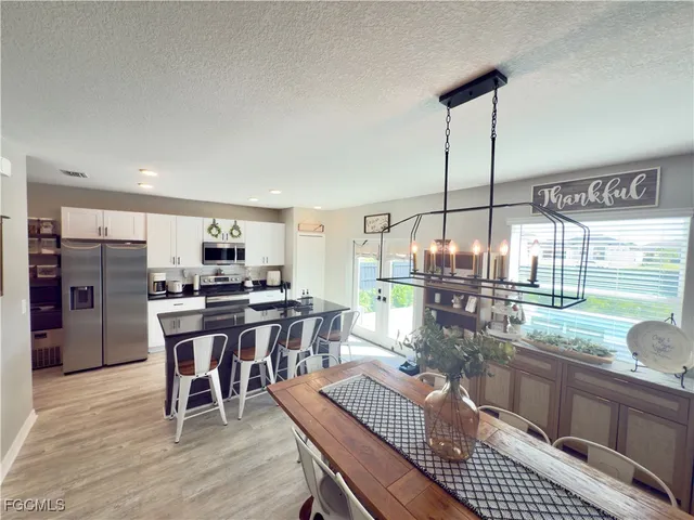 $548,000 | 713 Northwest 37th Place, Cape Coral, FL 33993