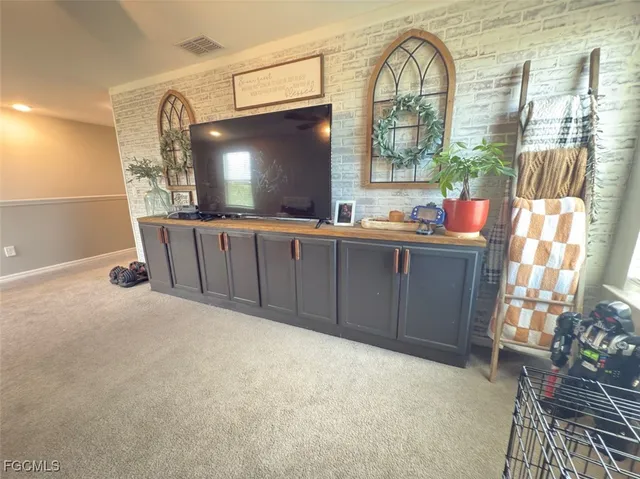 $548,000 | 713 Northwest 37th Place, Cape Coral, FL 33993