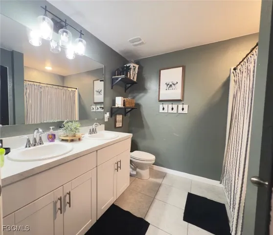 $548,000 | 713 Northwest 37th Place, Cape Coral, FL 33993