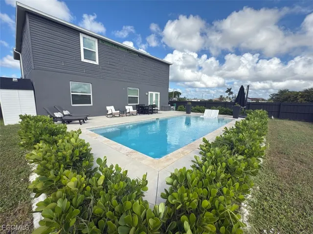 $548,000 | 713 Northwest 37th Place, Cape Coral, FL 33993