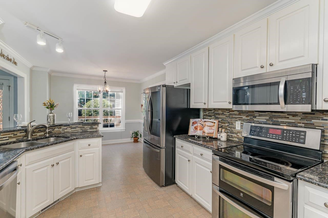 1013 Highlander Drive Raleigh, NC 27603 - Photo 8 of 20 Kitchen