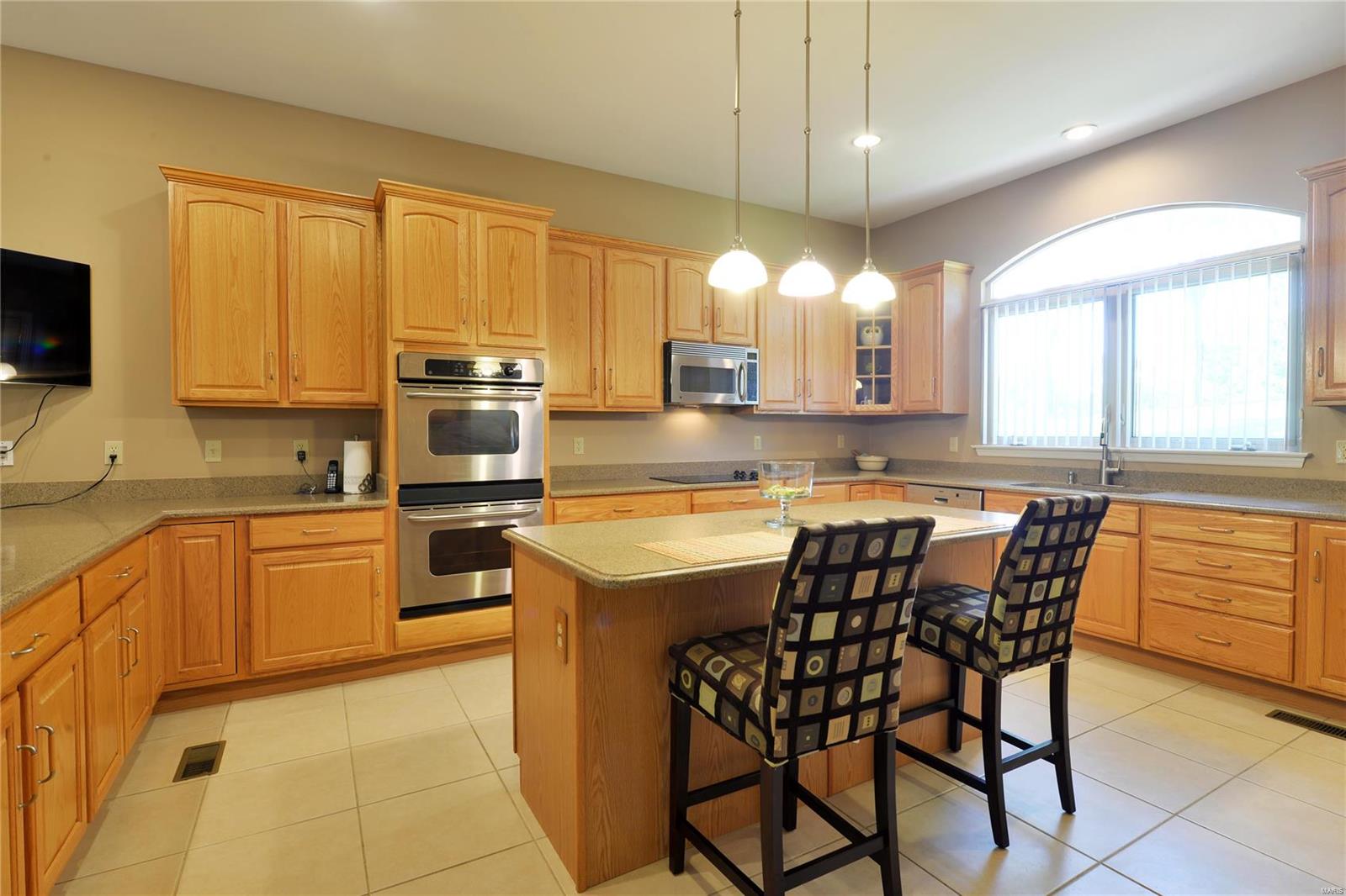 809 Wildflower Valley Road High Ridge, MO 63049 - Photo 19 of 68
