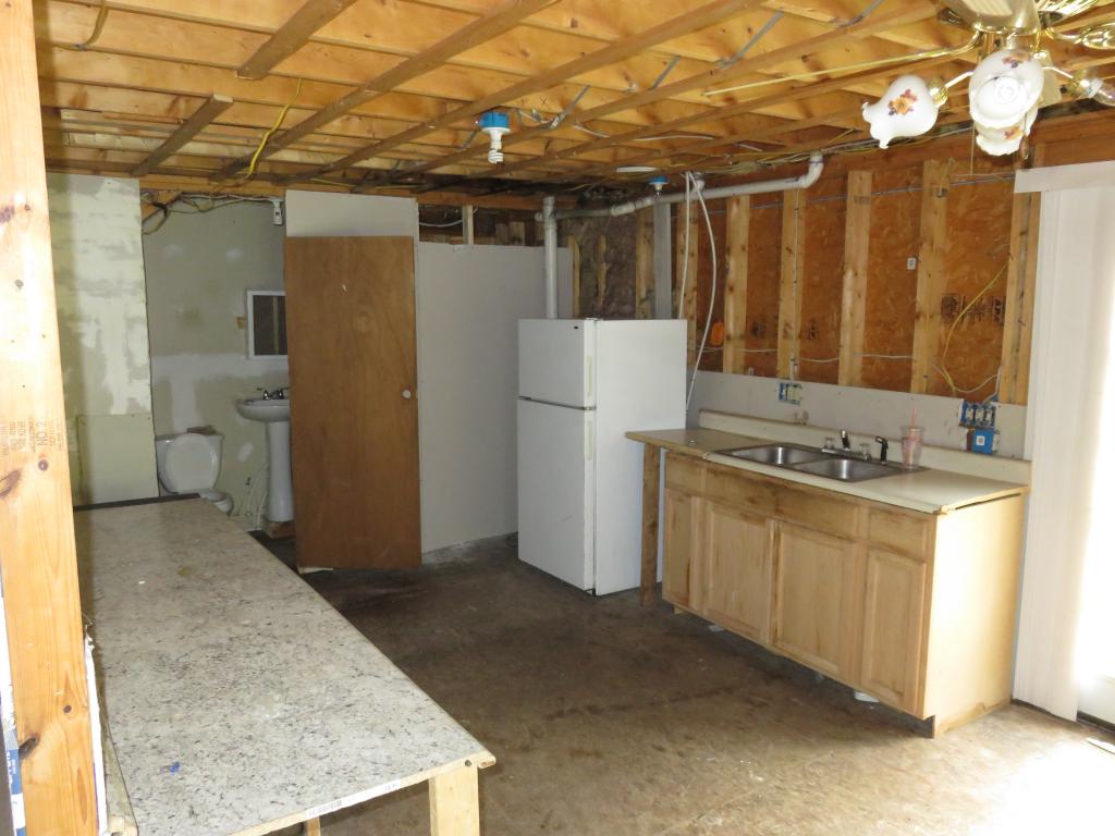 64 Mast Road Epping, NH 03042 - Photo 8 of 18