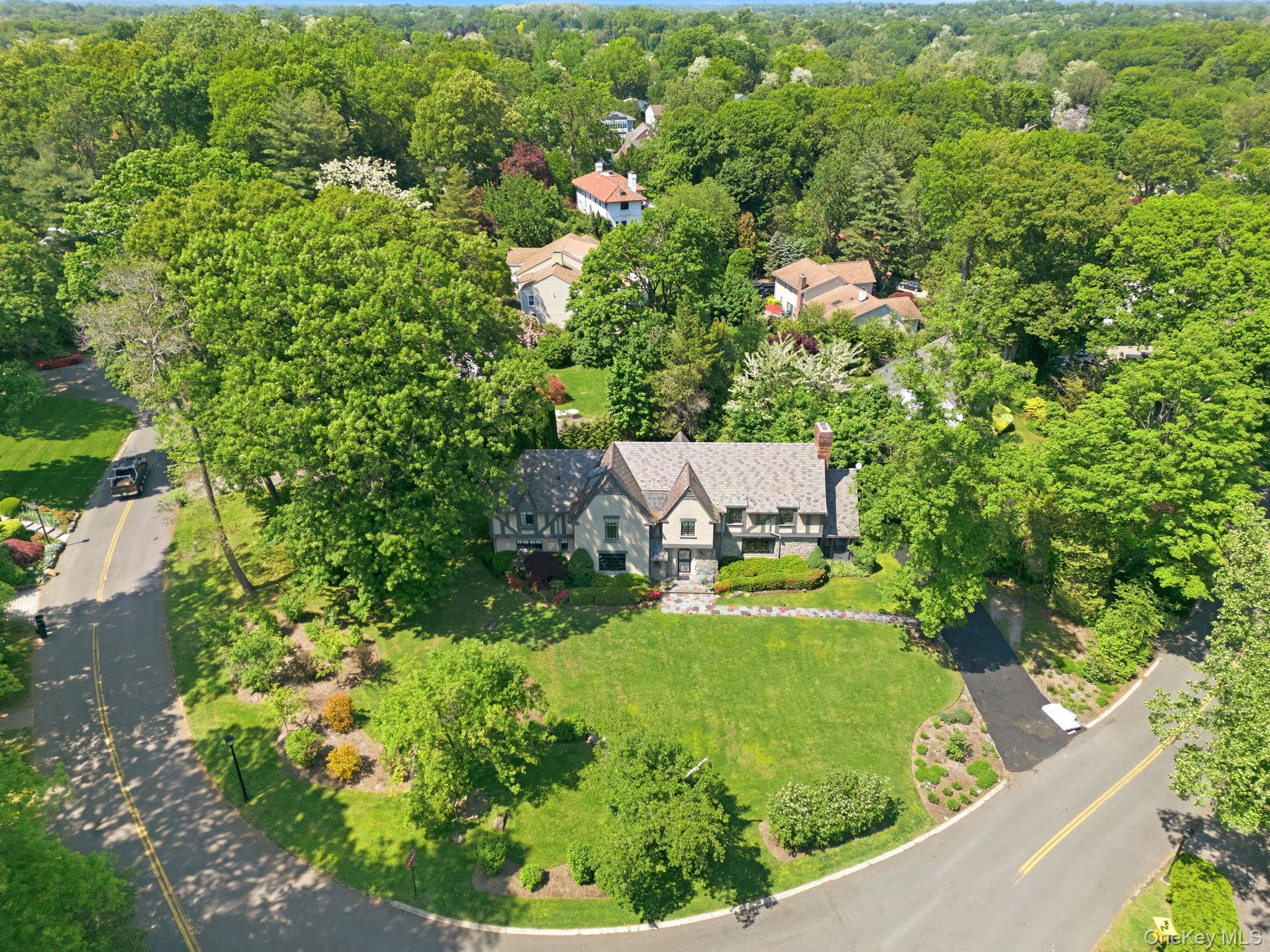 14 Overhill Road New Rochelle, NY 10804 - Photo 49 of 54