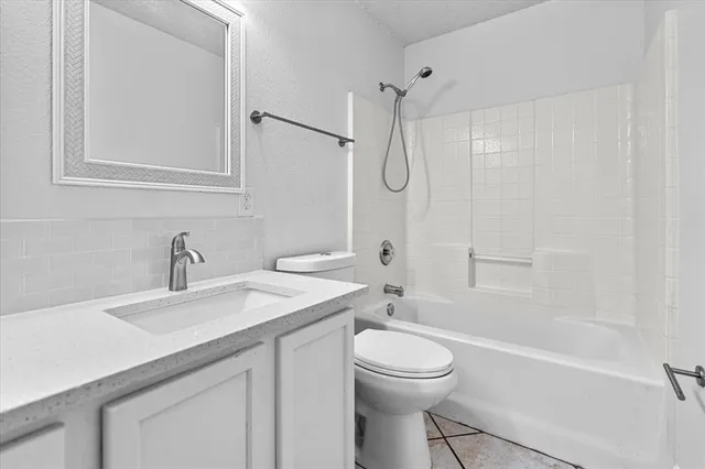 $2,295 | 1014 Mazourka Drive, Arlington, TX 76001