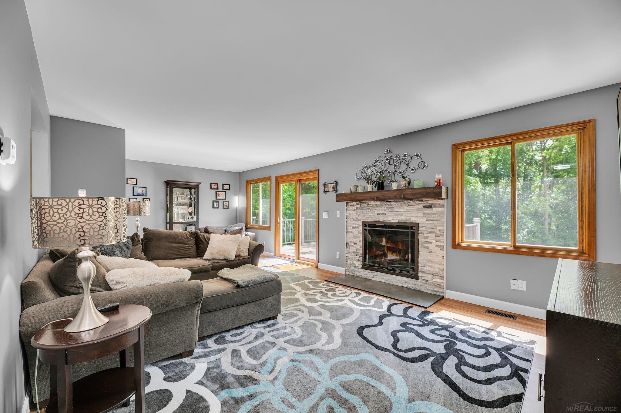 1141 Heights Road Lake Orion, MI 48362 - Photo 10 of 38 50143551-14db175c-3a16-422f-9223-c7a3dd57d1d8.JPG