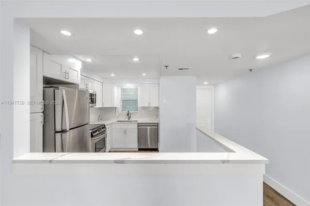 $2,300 | 3100 West Rolling Hills Circle, Unit 109, Davie, FL 33328