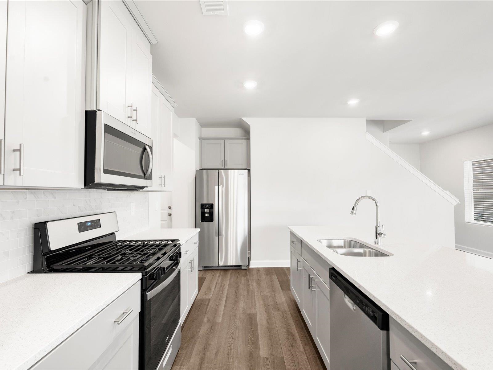 709 Whitebark Drive Pendleton, SC 29670 - Photo 8 of 35