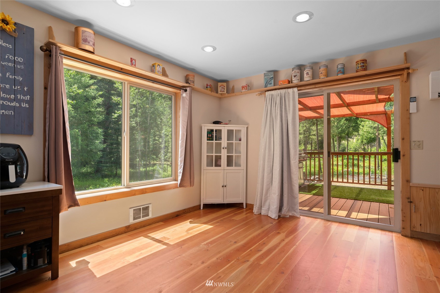 15350 Entiat River Road Entiat, WA 98822 - Photo 11 of 40