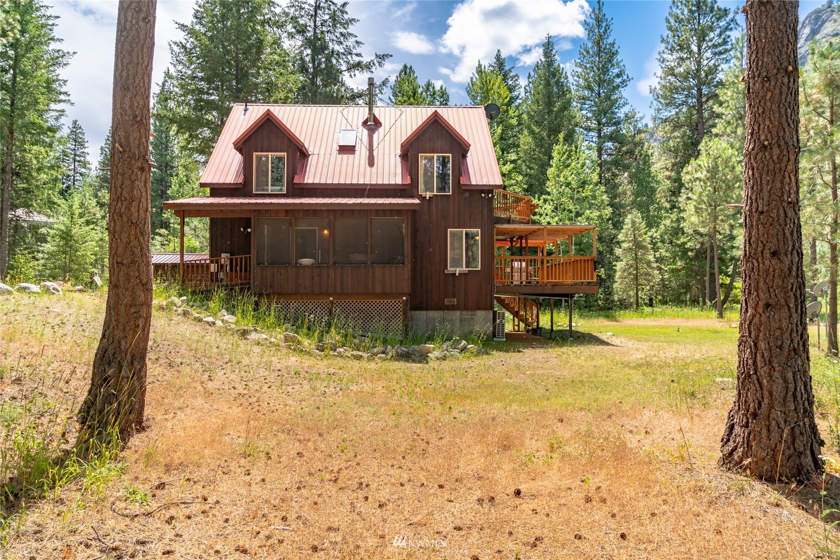 15350 Entiat River Road Entiat, WA 98822 - Photo 5 of 40