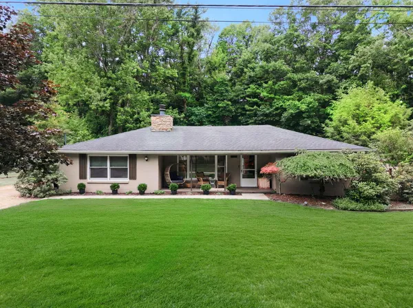 $998,000 | 12150 Dunes Road, Sawyer, MI 49125