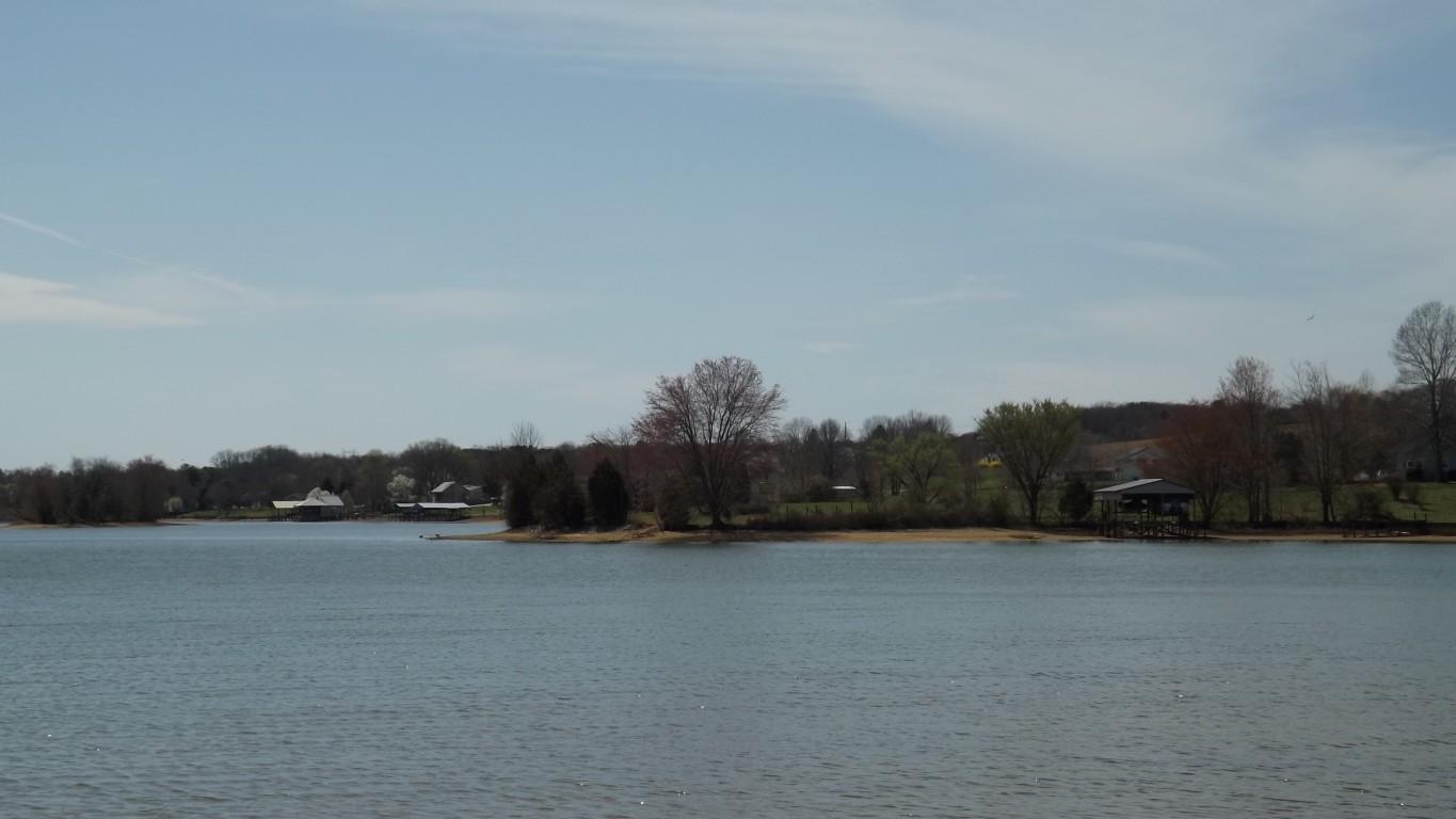 1042 Pin Hook Road, Unit 9 Spring City, TN 37381 - Photo 21 of 45 lakeview 2