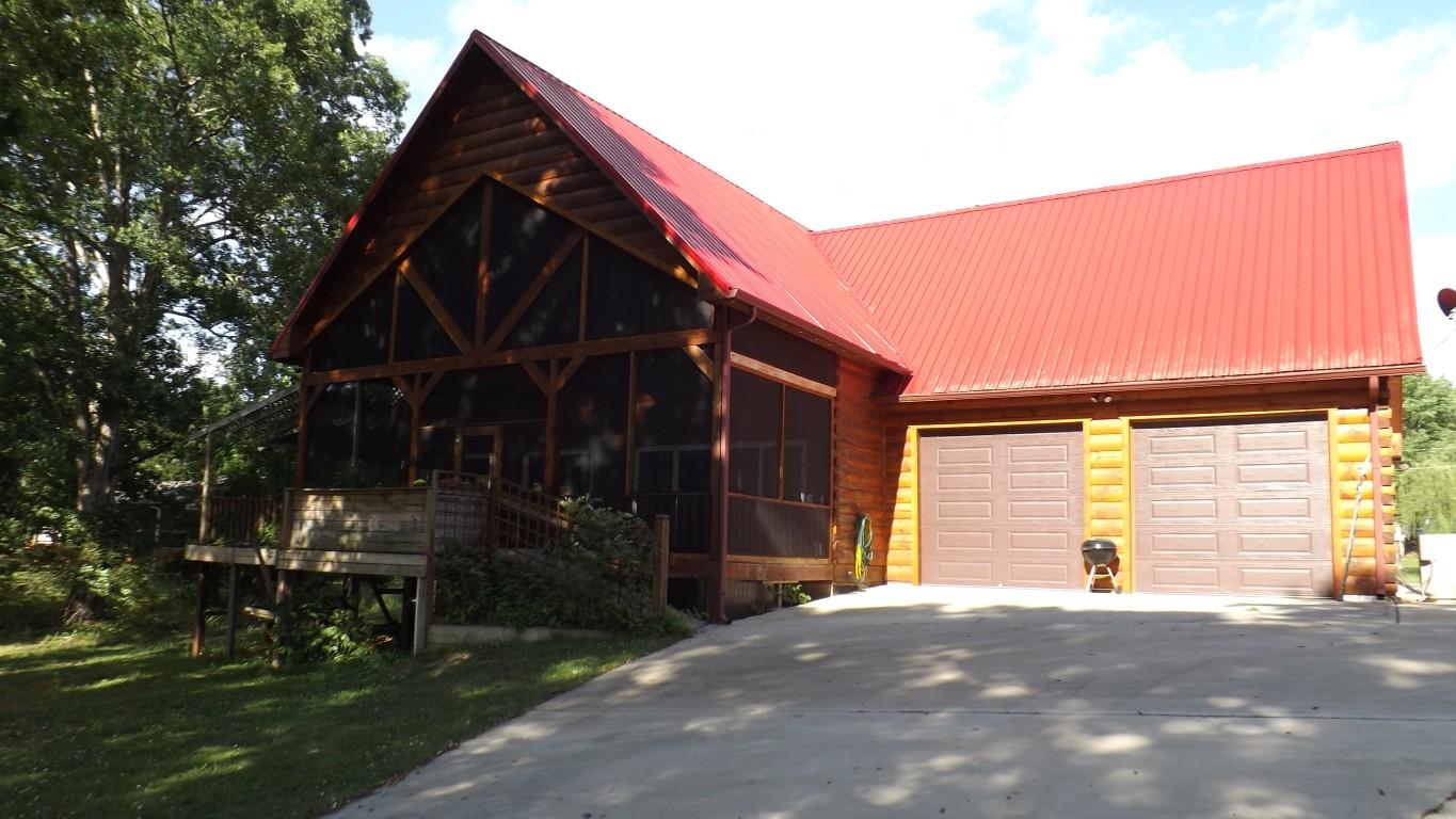 1042 Pin Hook Road, Unit 9 Spring City, TN 37381 - Photo 5 of 45 garage & screened porch