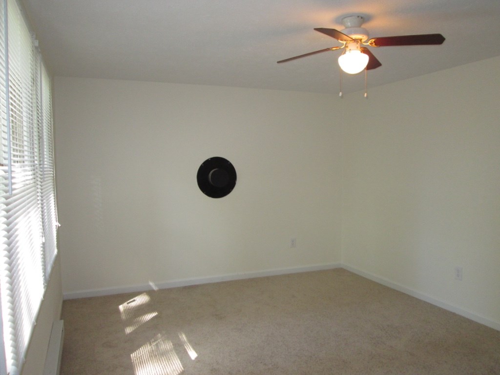 118 Village Road Shipman, VA 22971 - Photo 6 of 16 a view of a workspace