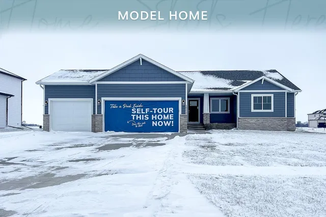 $519,999 | 10219 73rd Street South, Horace, ND 58047